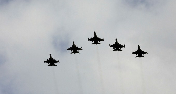 Two dozen Chinese fighter jets carry out exercise opposite Eastern Ladakh, India watches closely